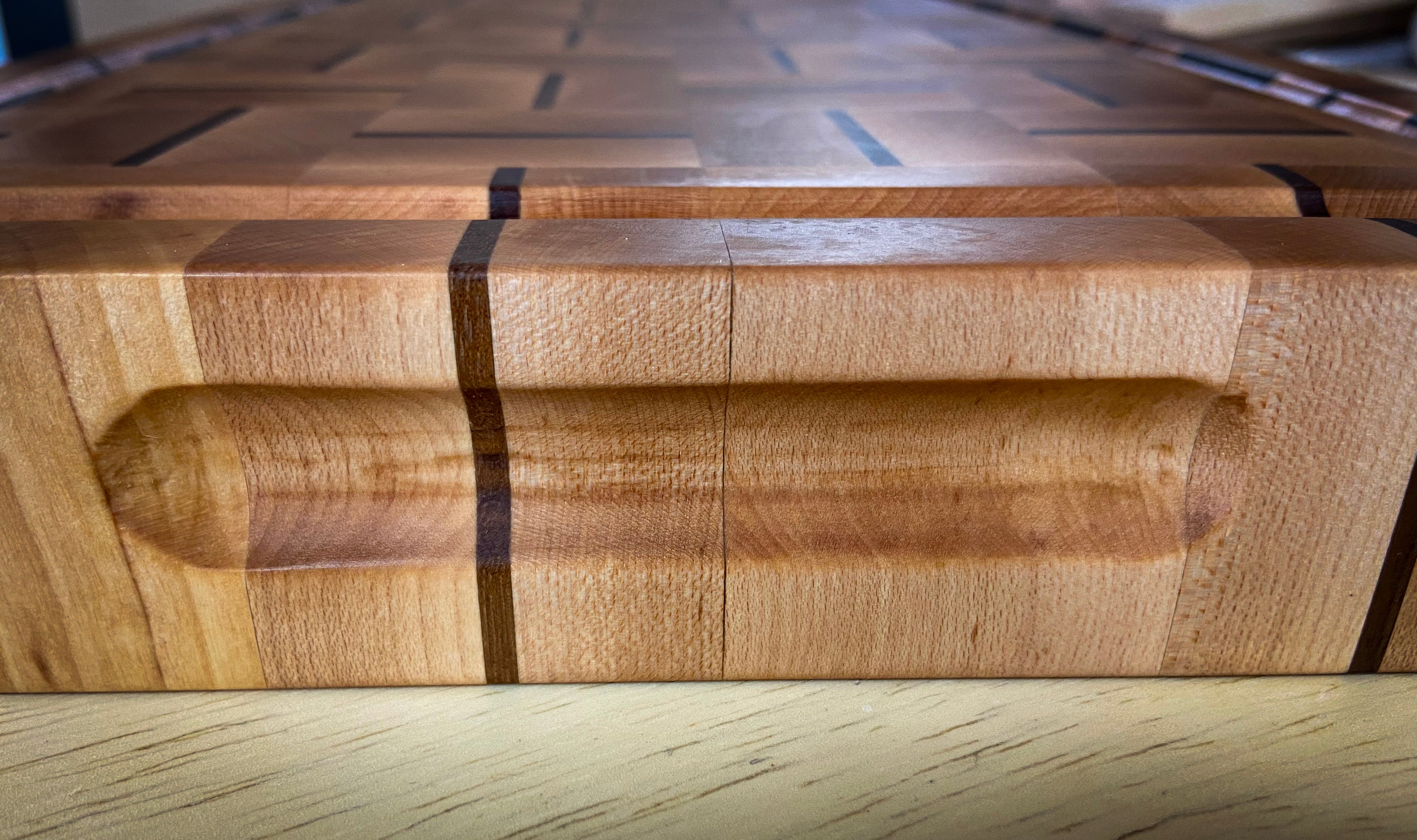 Maple/Walnut ChatBRD | End Grain